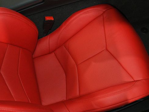 Used 2022 Chevrolet Corvette Stingray Convertible w/ Z51 Performance Package RWD image 12