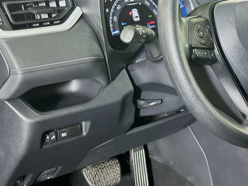 Used 2024 Toyota RAV4 AWD Hybrid image 17