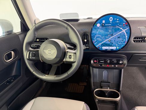 Used 2025 MINI Cooper S FWD image 29
