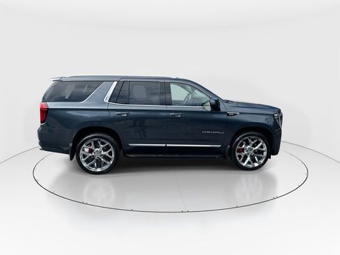 Used 2021 GMC Yukon Denali w/ Advanced Technology Package AWD/4WD image 9