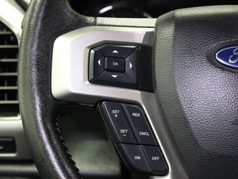 Used 2020 Ford F150 Lariat w/ Equipment Group 502A Luxury AWD/4WD image 23