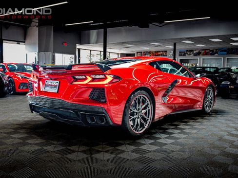 Used 2024 Chevrolet Corvette Stingray Premium Cpe w/ Z51 Performance Package RWD image 21
