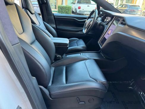 Used 2018 Tesla Model X 75D AWD/4WD image 15