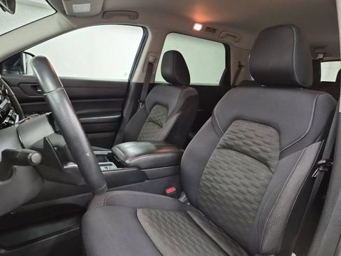 Certified 2022 Nissan Pathfinder SV image 20