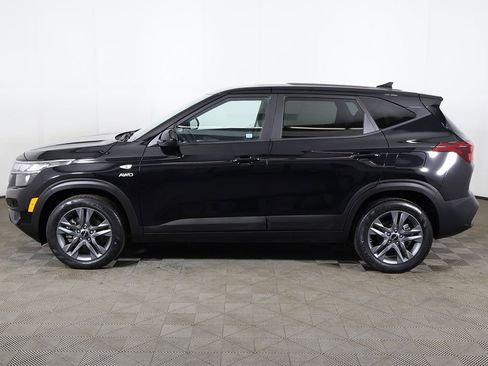 Used 2023 Kia Seltos LX AWD/4WD image 15