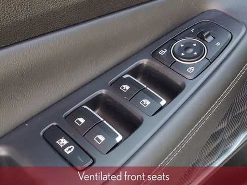 Used 2020 Hyundai Santa Fe Limited image 14