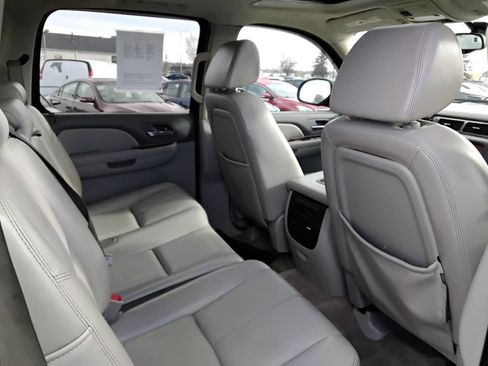 Used 2008 Chevrolet Avalanche LT w/ LT Preferred Equipment Group image 18