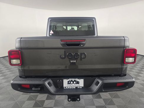 New 2026 Jeep Gladiator Sport image 5