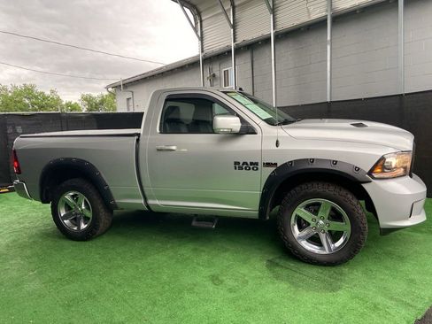 Used 2017 RAM 1500 Sport w/ Quick Order Package 26Q Night AWD/4WD image 3