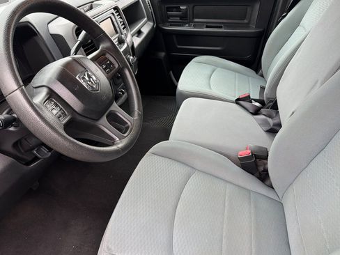 Used 2014 RAM 1500 Express image 9