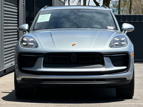 Used 2026 Porsche Macan AWD/4WD image 11