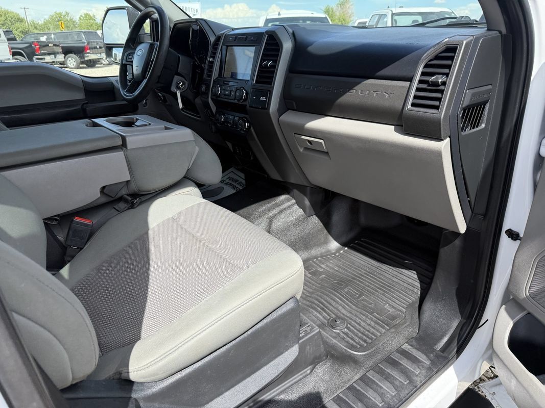 Used 2020 Ford F250 XL w/ STX Appearance Package AWD/4WD image 13