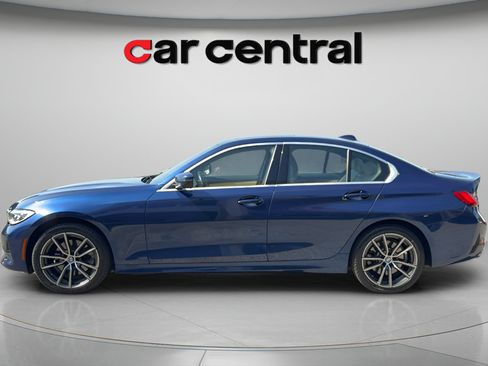 Used 2020 BMW 330i xDrive Sedan w/ Convenience Package AWD/4WD image 2