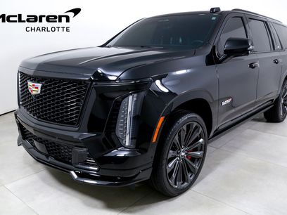 Used 2025 Cadillac Escalade ESV V