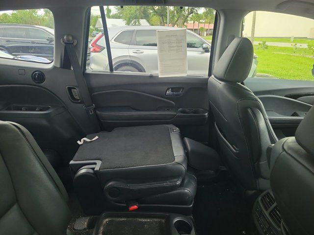 Used 2022 Honda Pilot Touring image 4