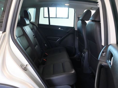 Used 2015 Volkswagen Tiguan S FWD image 19