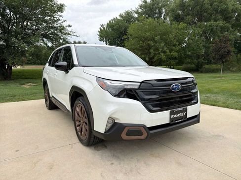 Certified 2025 Subaru Forester Sport AWD/4WD image 8