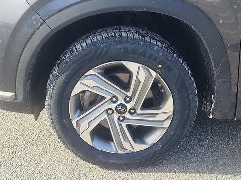 Used 2022 Hyundai Santa Fe SE image 3