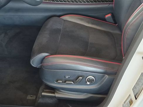 Used 2022 Genesis GV70 3.5T Sport w/ Sport Prestige Package AWD/4WD image 14