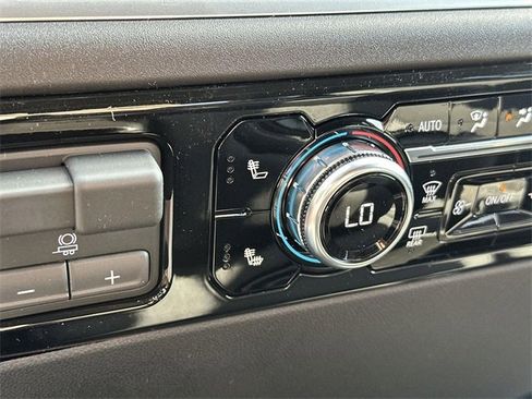 New 2026 GMC Sierra 1500 Elevation w/ LPO, Elevation Black Package image 17