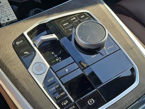 Used 2026 BMW X5 xDrive40i w/ M Sport Package image 11