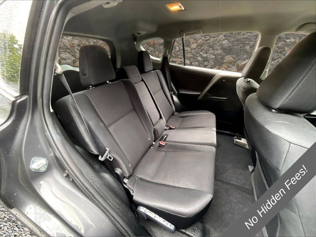Used 2016 Toyota RAV4 LE AWD/4WD image 21