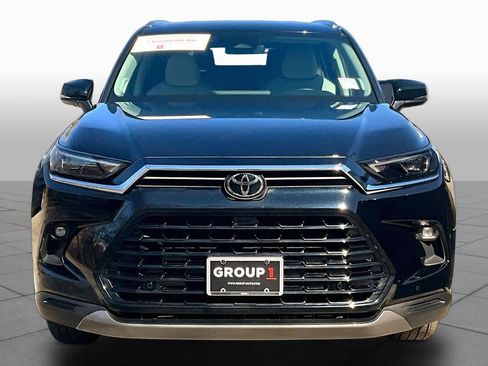 Certified 2024 Toyota Grand Highlander AWD image 4