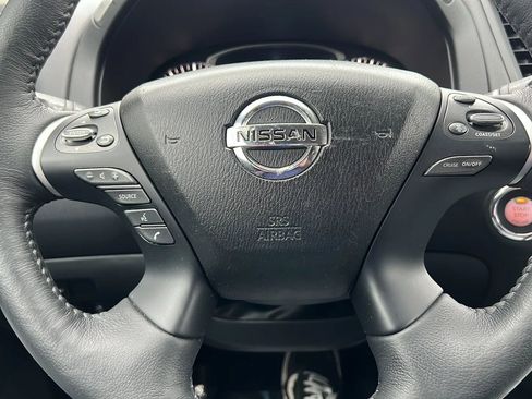Used 2018 Nissan Pathfinder SL w/ Cargo Package image 29