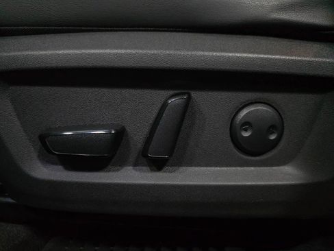 Used 2022 Nissan Rogue SV w/ SV Premium Package image 28