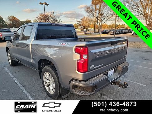 Used 2021 Chevrolet Silverado 1500 Custom image 3