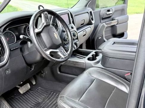 Used 2020 Chevrolet Silverado 1500 LTZ w/ LTZ Premium Package AWD/4WD image 7