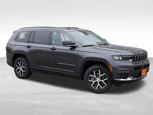Certified 2024 Jeep Grand Cherokee L Limited w/ Luxury Tech Group II AWD/4WD image 2