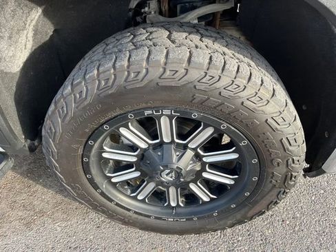 Used 2020 GMC Sierra 1500 SLT w/ SLT Premium Package image 17