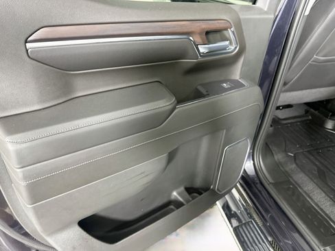 Used 2022 GMC Sierra 1500 SLT AWD/4WD image 27