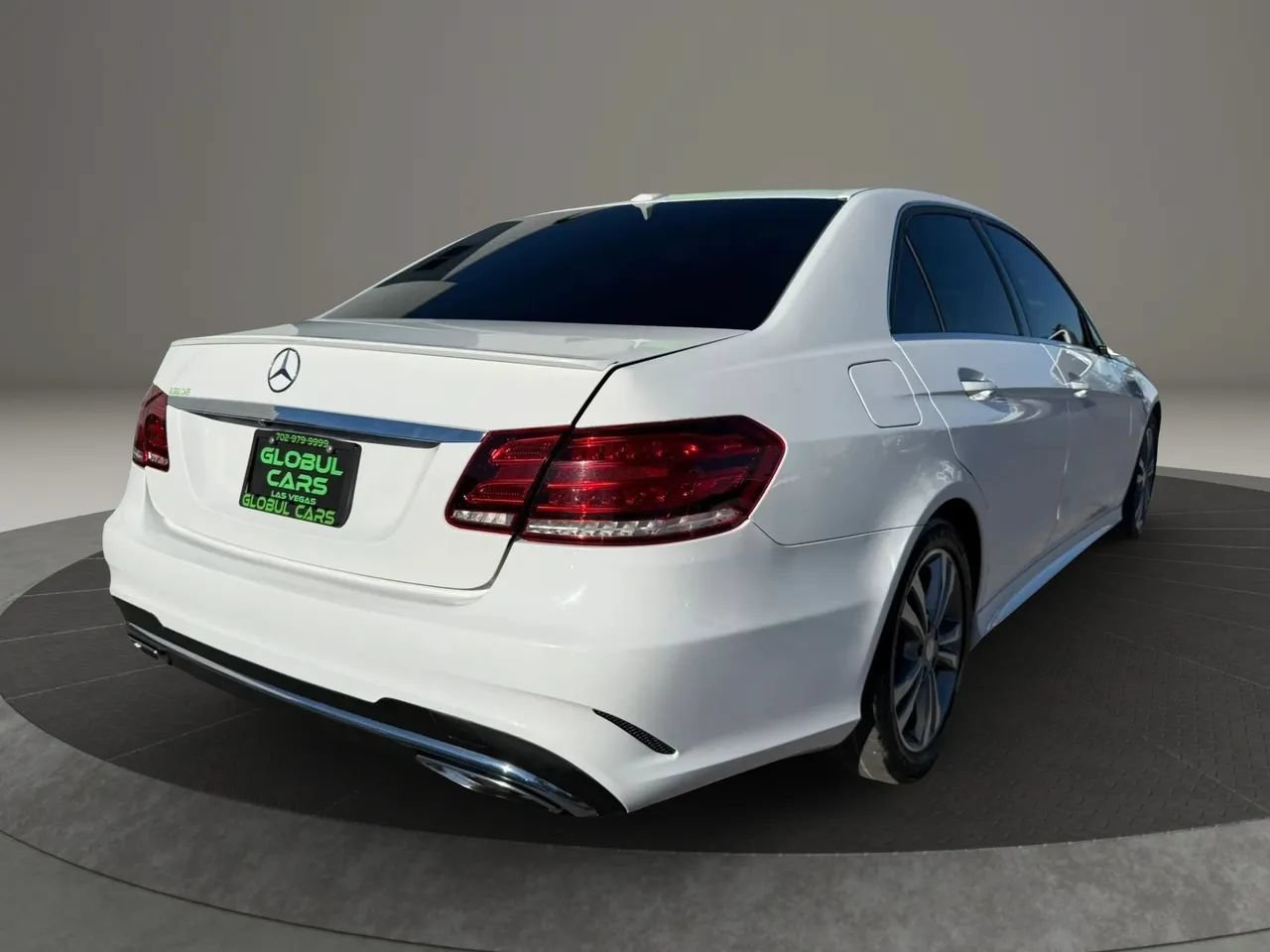 Used 2014 Mercedes-Benz E 250 BlueTEC Sedan w/ Premium 1 Package image 7