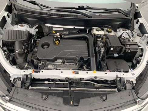 Certified 2024 Chevrolet Equinox LT w/ LPO, Floor Liner Package image 29