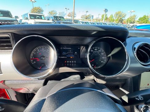 Used 2017 Ford Mustang GT Premium w/ Equipment Group 401A image 16