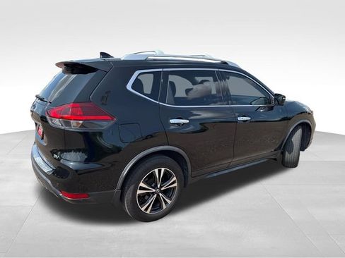 Certified 2019 Nissan Rogue SV w/ Sun & Sound Touring Package FWD image 8