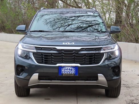 New 2026 Kia Seltos EX AWD/4WD image 17