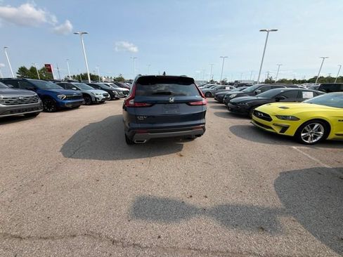Used 2023 Honda CR-V Sport image 6