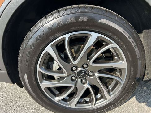 Used 2020 Lincoln Corsair FWD w/ Equipment Group 101A image 14