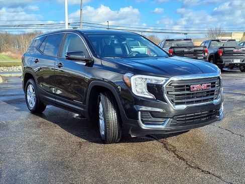 Certified 2023 GMC Terrain SLE image 28