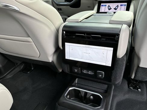 New 2026 Jeep Grand Wagoneer Summit AWD/4WD image 35