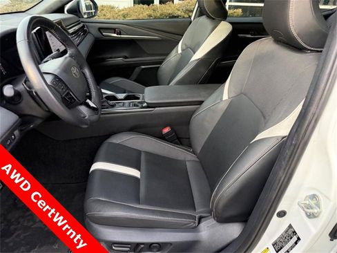 Used 2025 Toyota Camry SE image 16