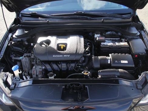 Used 2018 Hyundai Elantra SEL FWD image 10