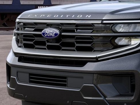 New 2027 Ford Expedition Platinum w/ Platinum Ultimate Package AWD/4WD image 17