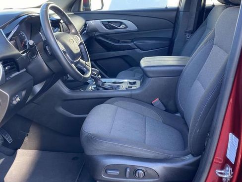 Used 2023 Chevrolet Traverse LT image 14
