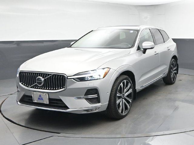 Used 2023 Volvo XC60 B6 Ultimate w/ Climate Package AWD/4WD image 3