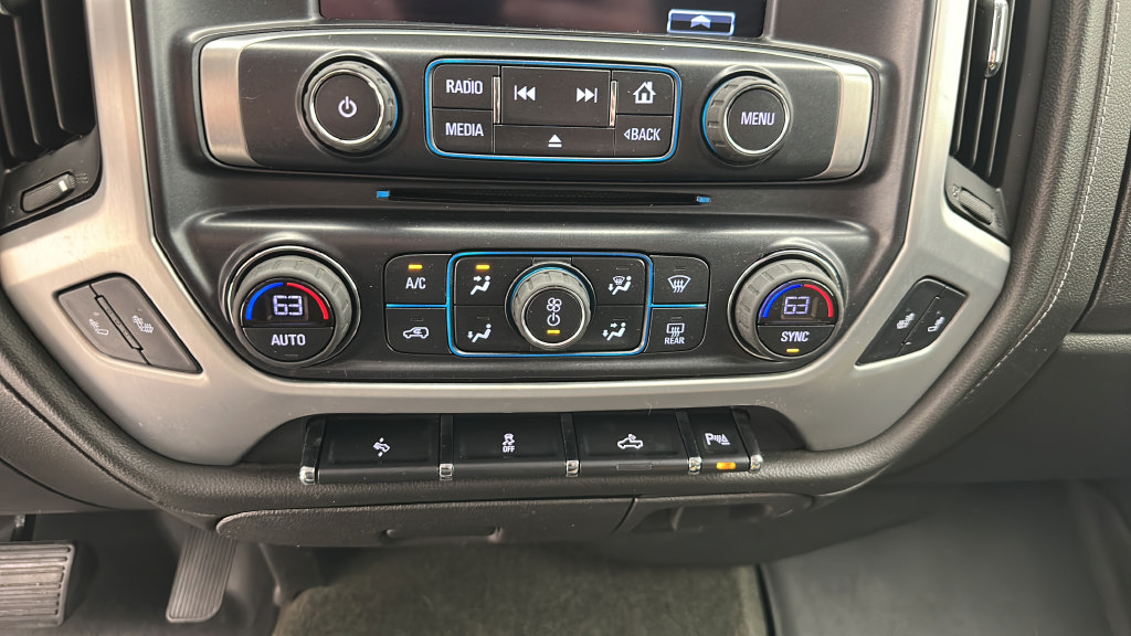 Used 2017 GMC Sierra 1500 SLT w/ SLT Premium Package AWD/4WD image 21