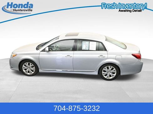 Used 2011 Toyota Avalon FWD image 15
